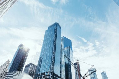 生態(tài)環(huán)境部黨組書記孫金龍赴上海調(diào)研生態(tài)環(huán)境保護工作